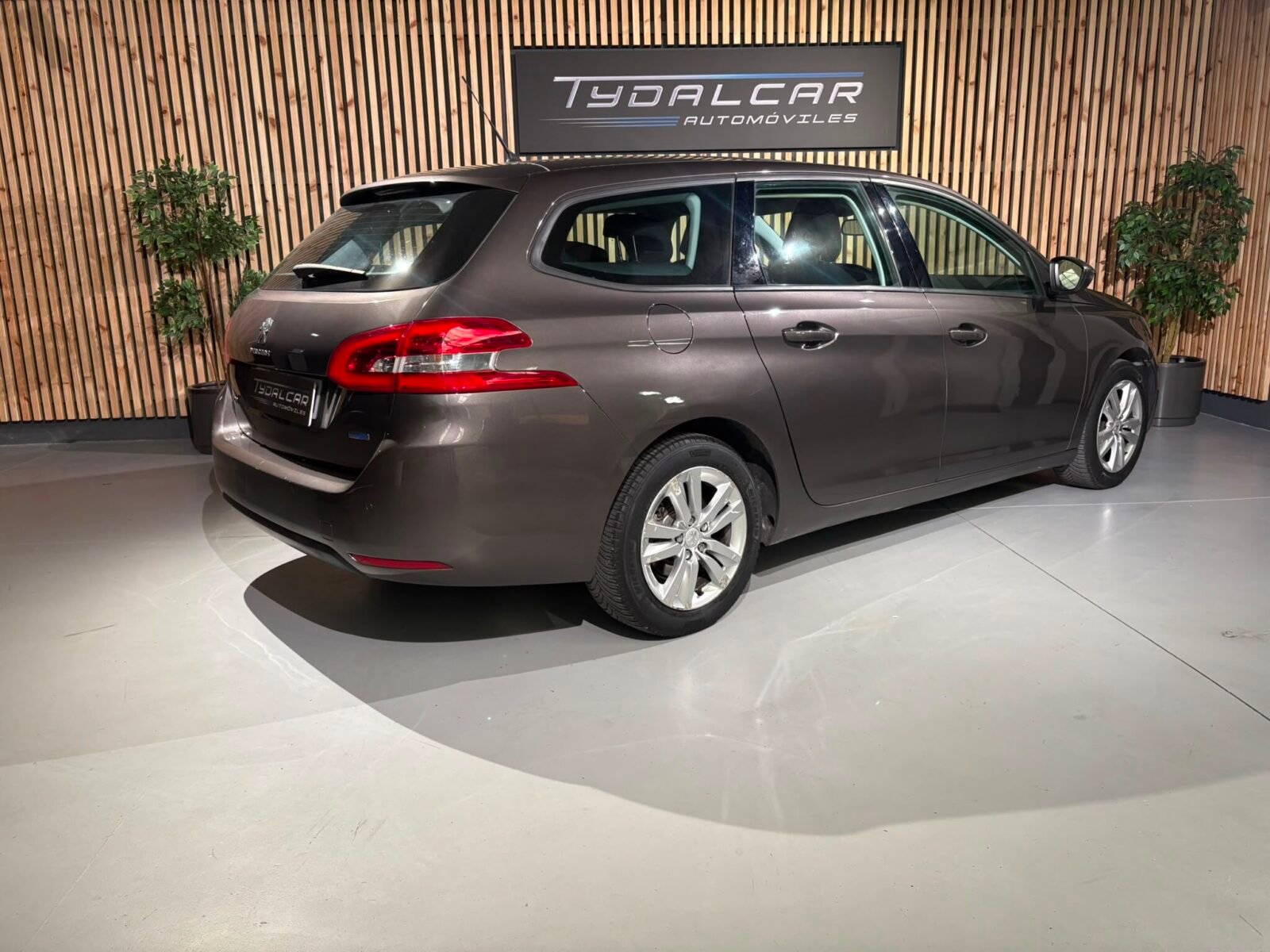 PEUGEOT 308 1.6HDi 