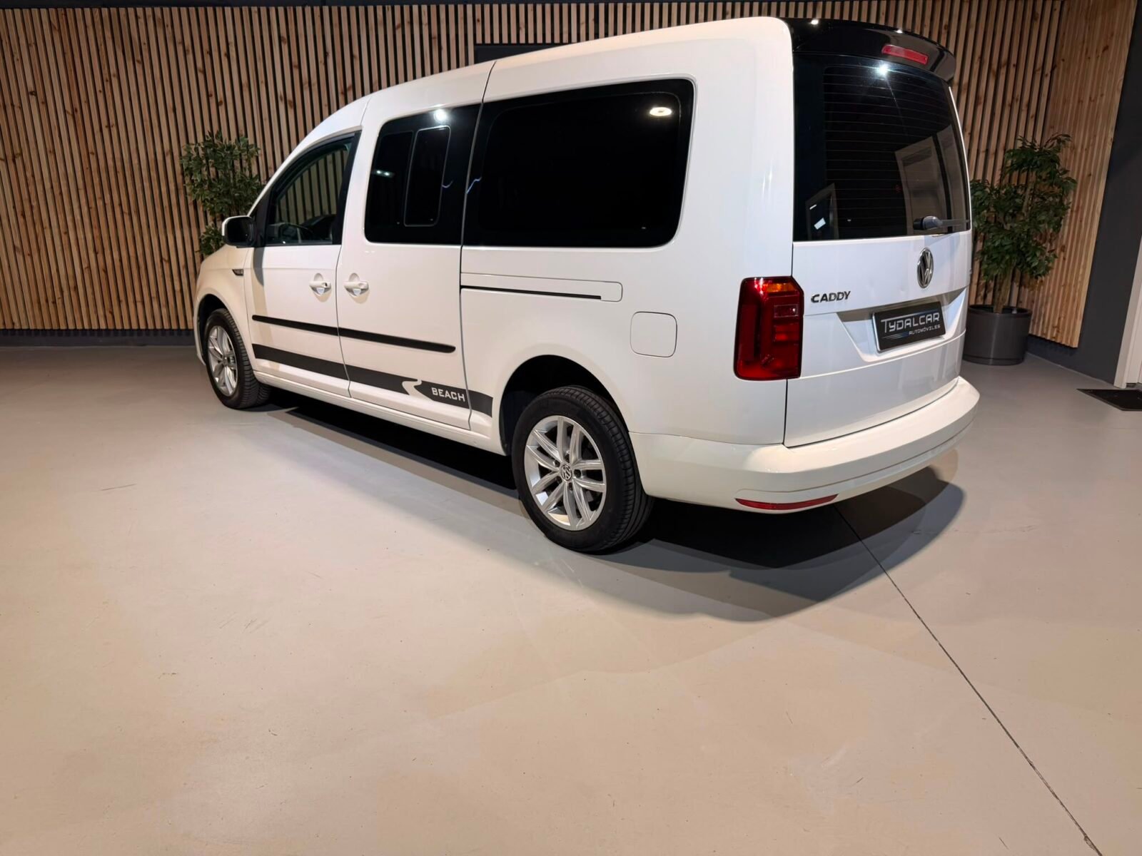 VOLKSWAGEN CADDY 2.0TDi