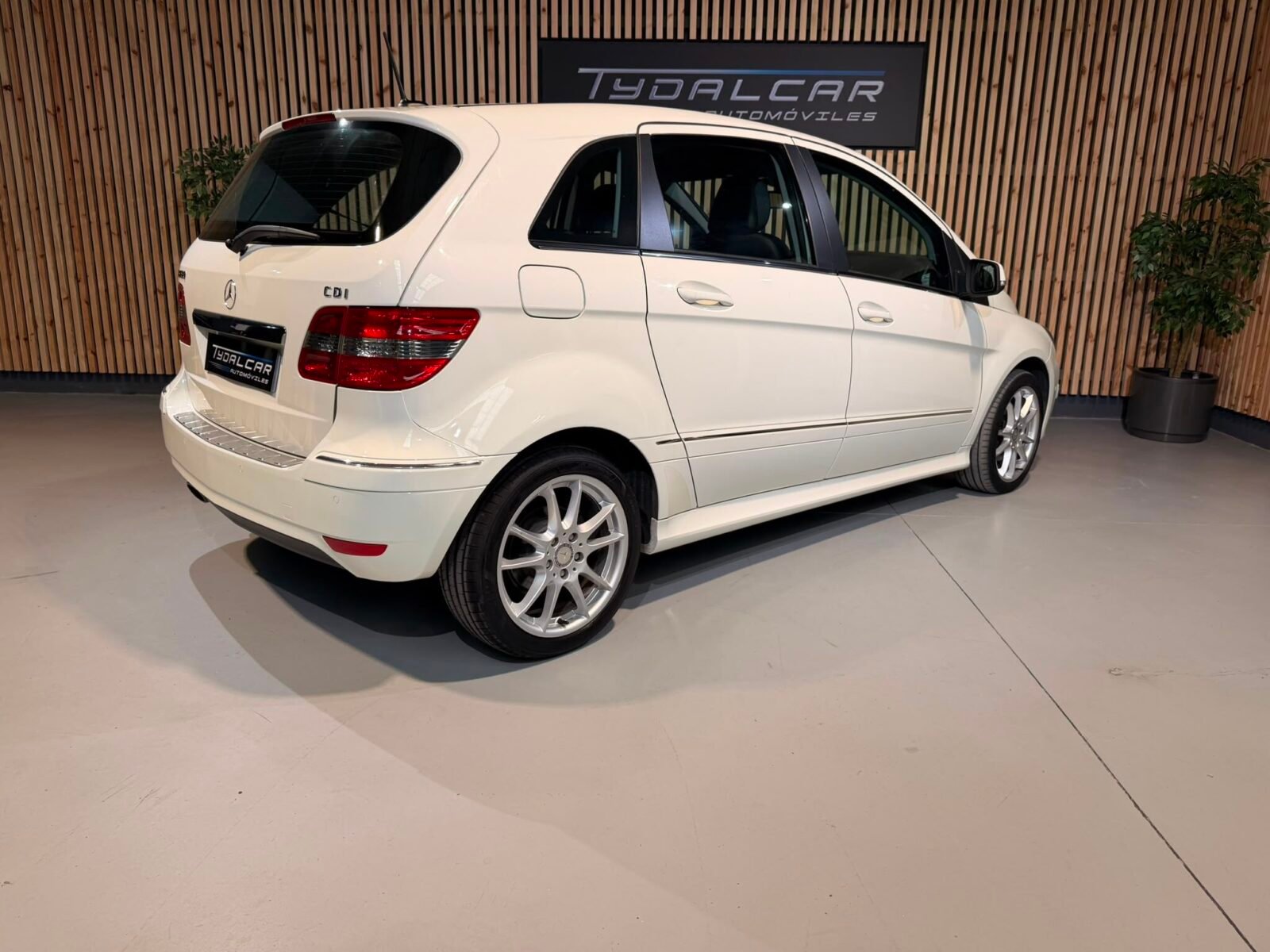 MERCEDES-BENZ 2.0 CDi