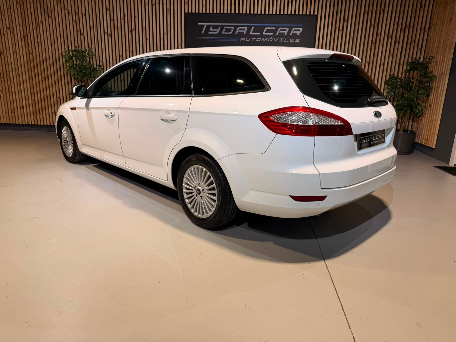 FORD MONDEO 1.8TDCi