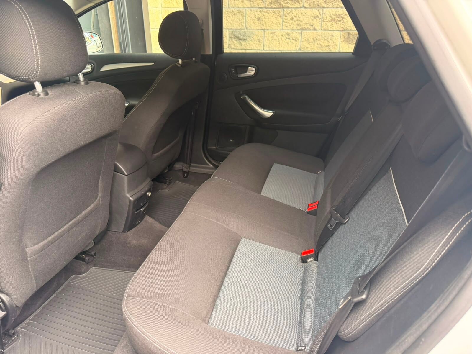 FORD MONDEO 1.8TDCi