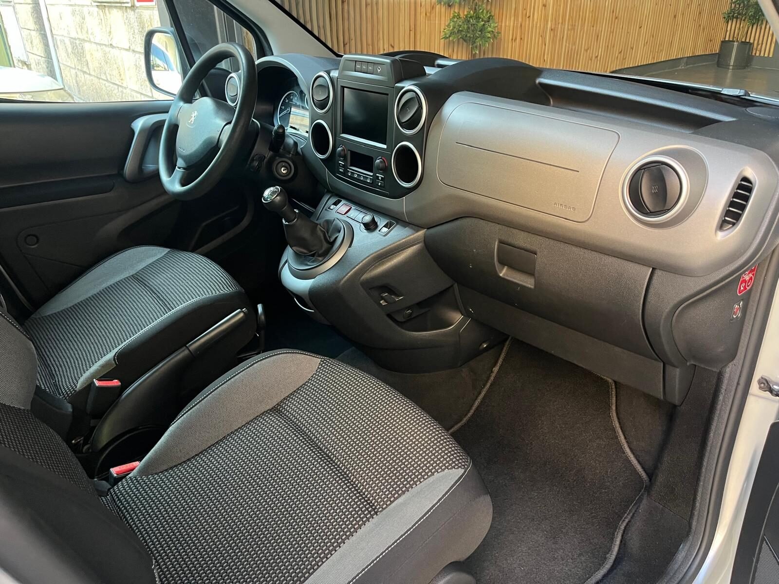 PEUGEOT TEPEE 1.6 HDi