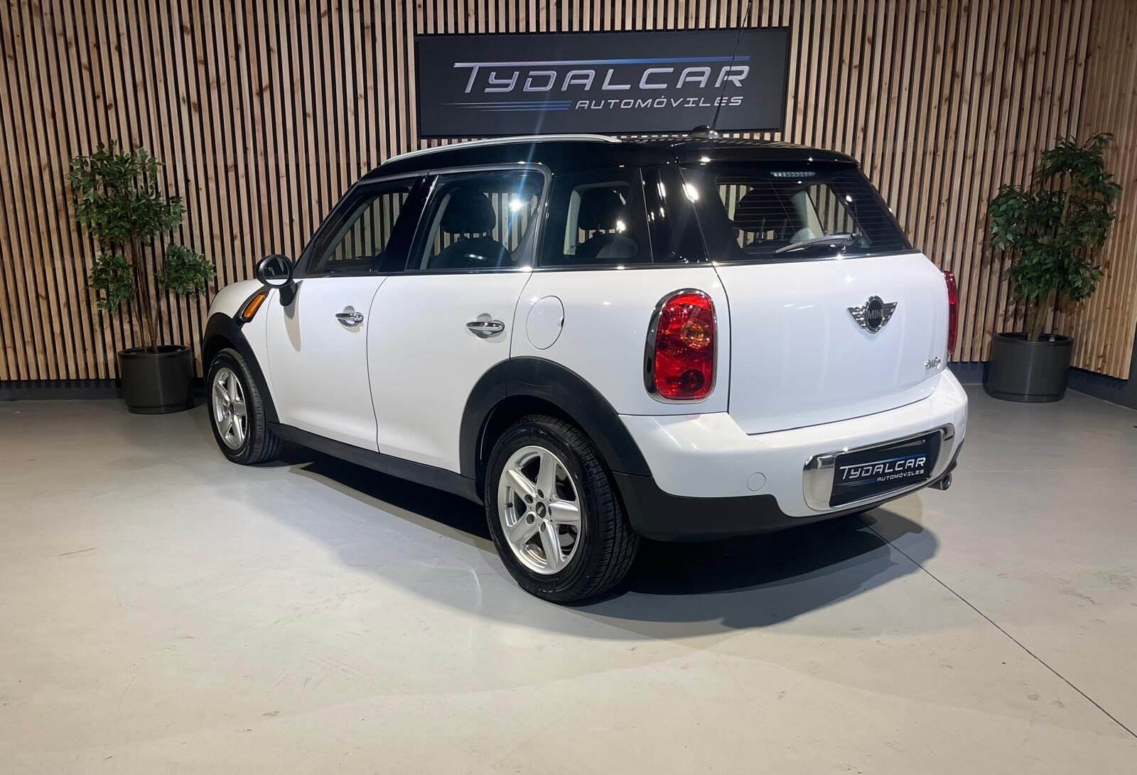 MINI COUNTRYMAN 1.6 D