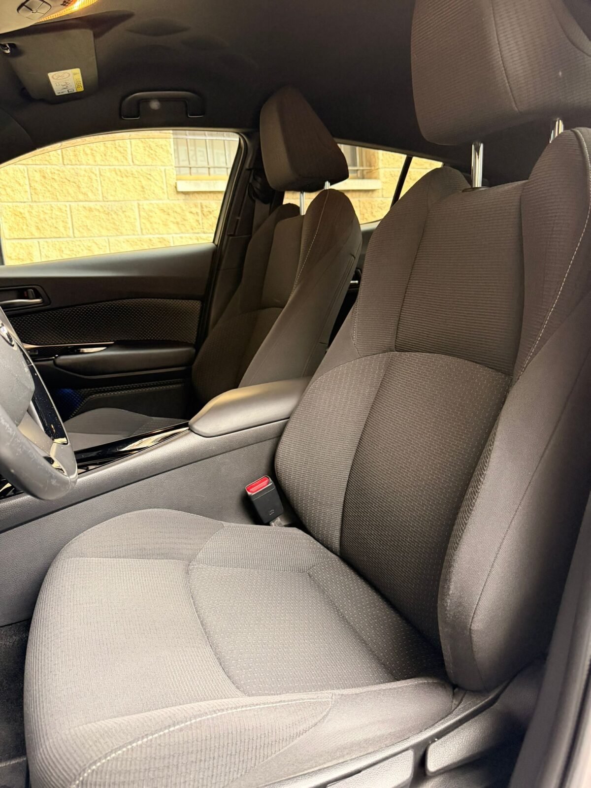 TOYOTA C-HR 1.8