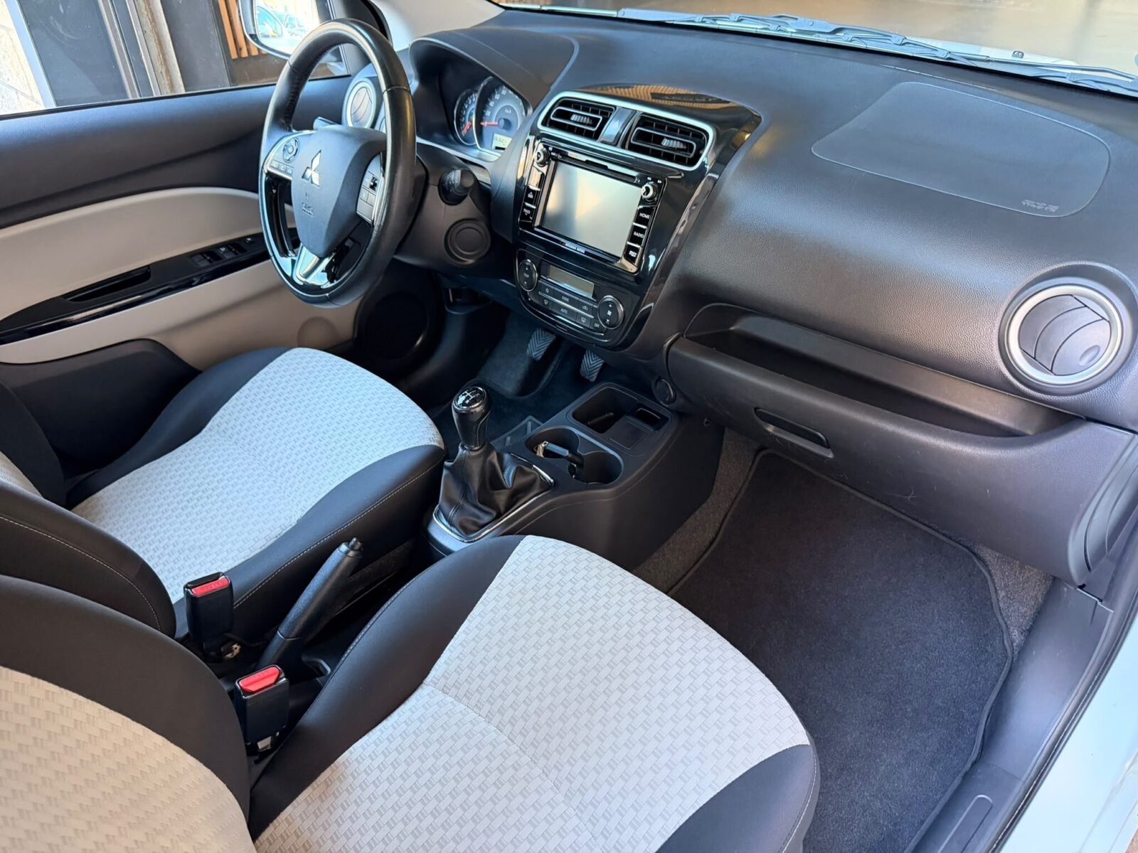MITSUBISHI SPACE STAR 1.2i
