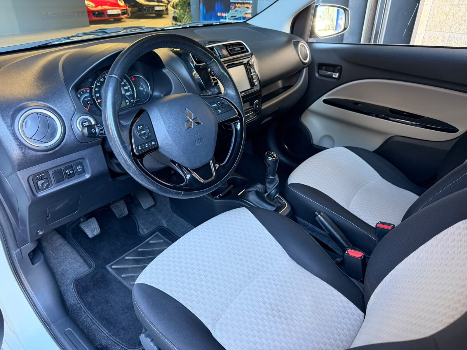 MITSUBISHI SPACE STAR 1.2i