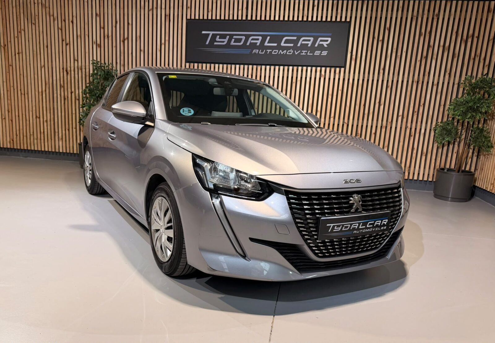 PEUGEOT 208 1.5