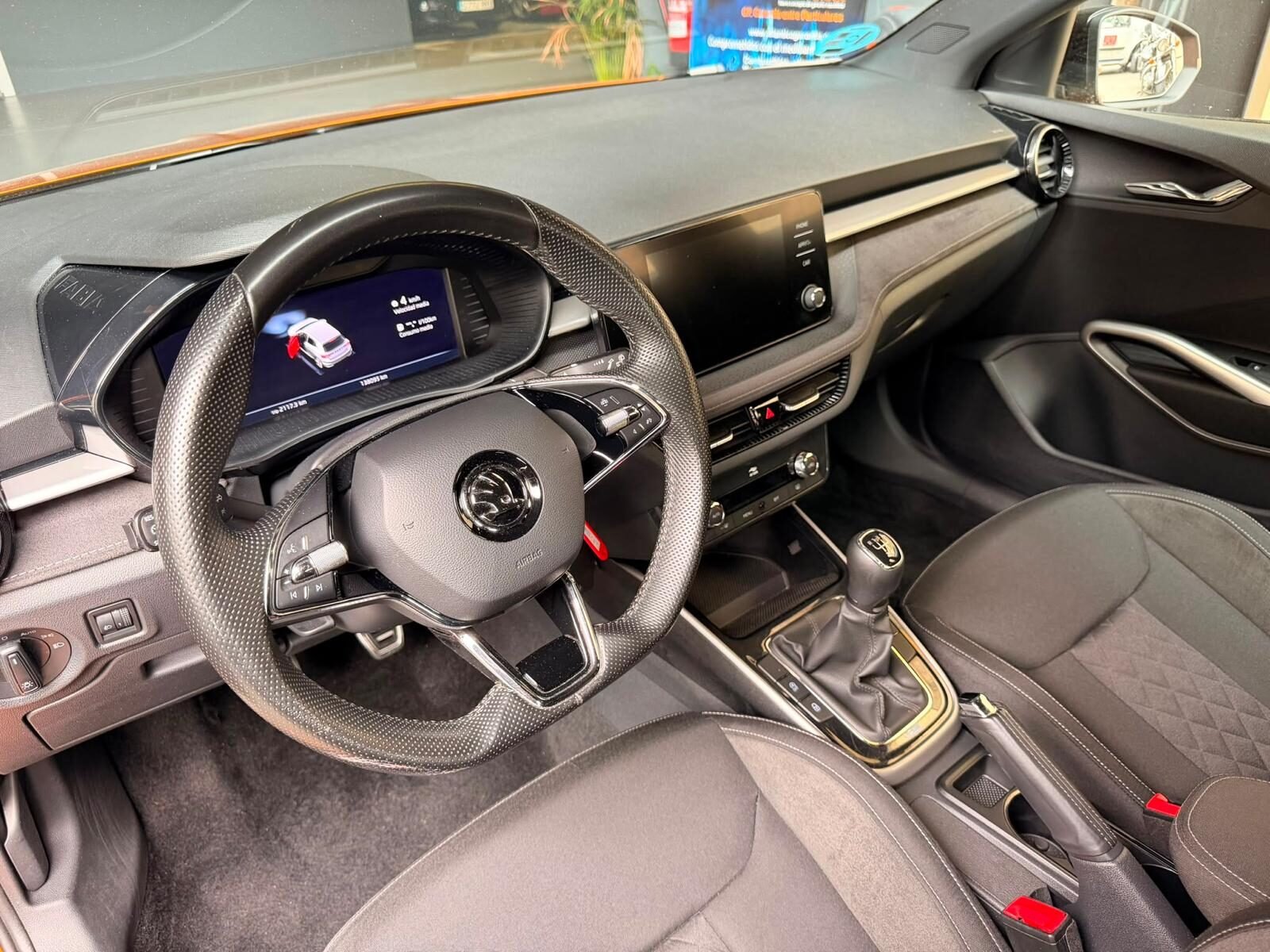 SKODA FABIA 1.0