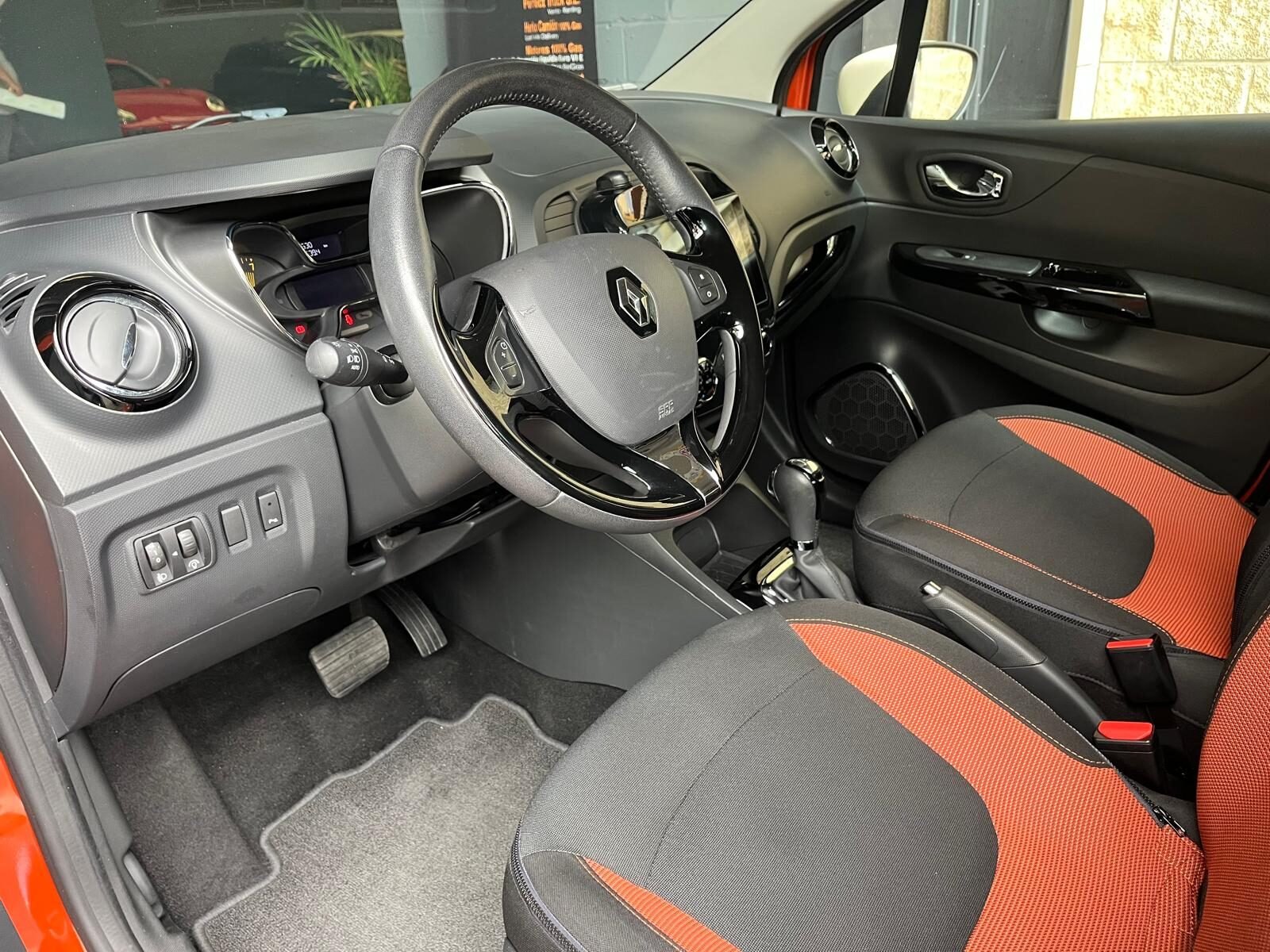 RENAULT Captur 1.2 TCe