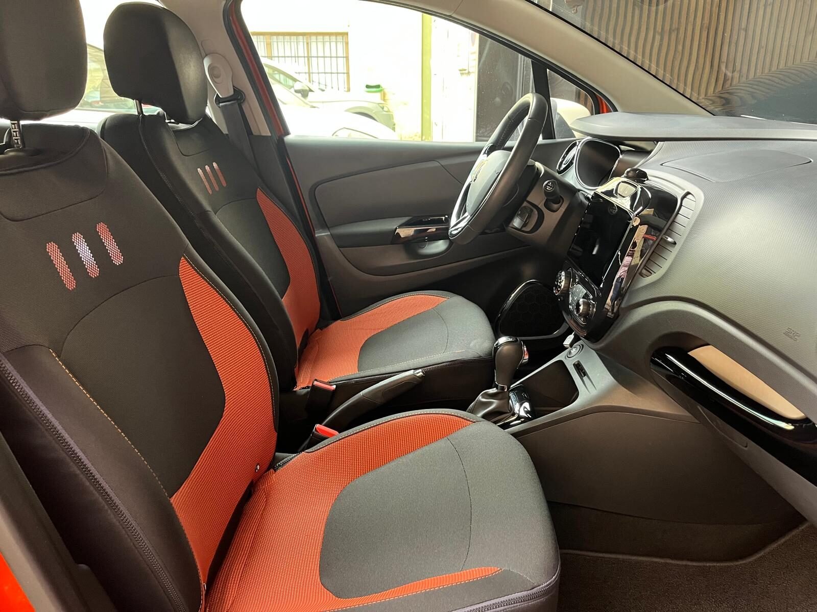 RENAULT Captur 1.2 TCe