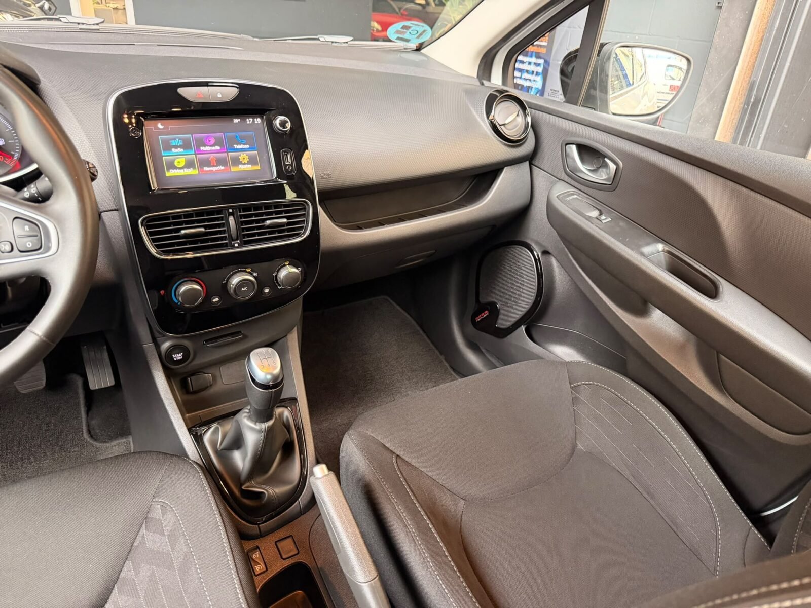 RENAULT Clio 1.5DCi