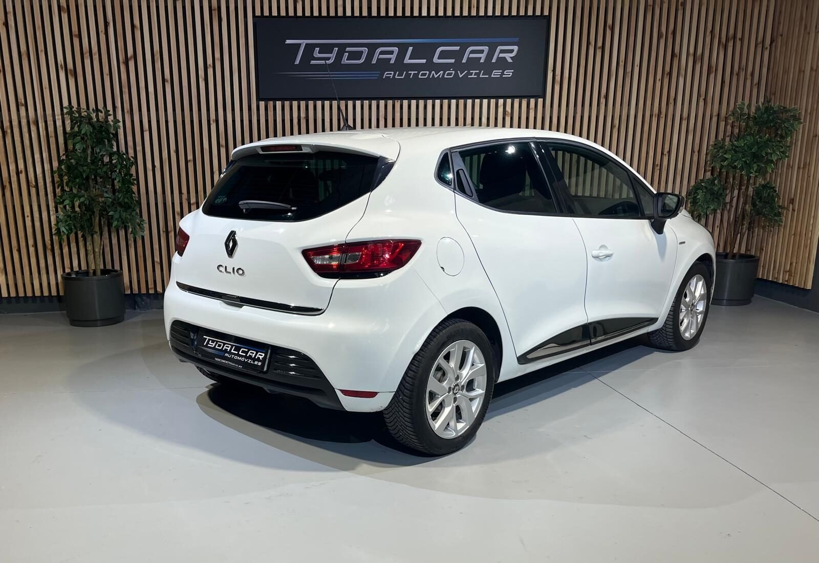 RENAULT Clio 1.5DCi
