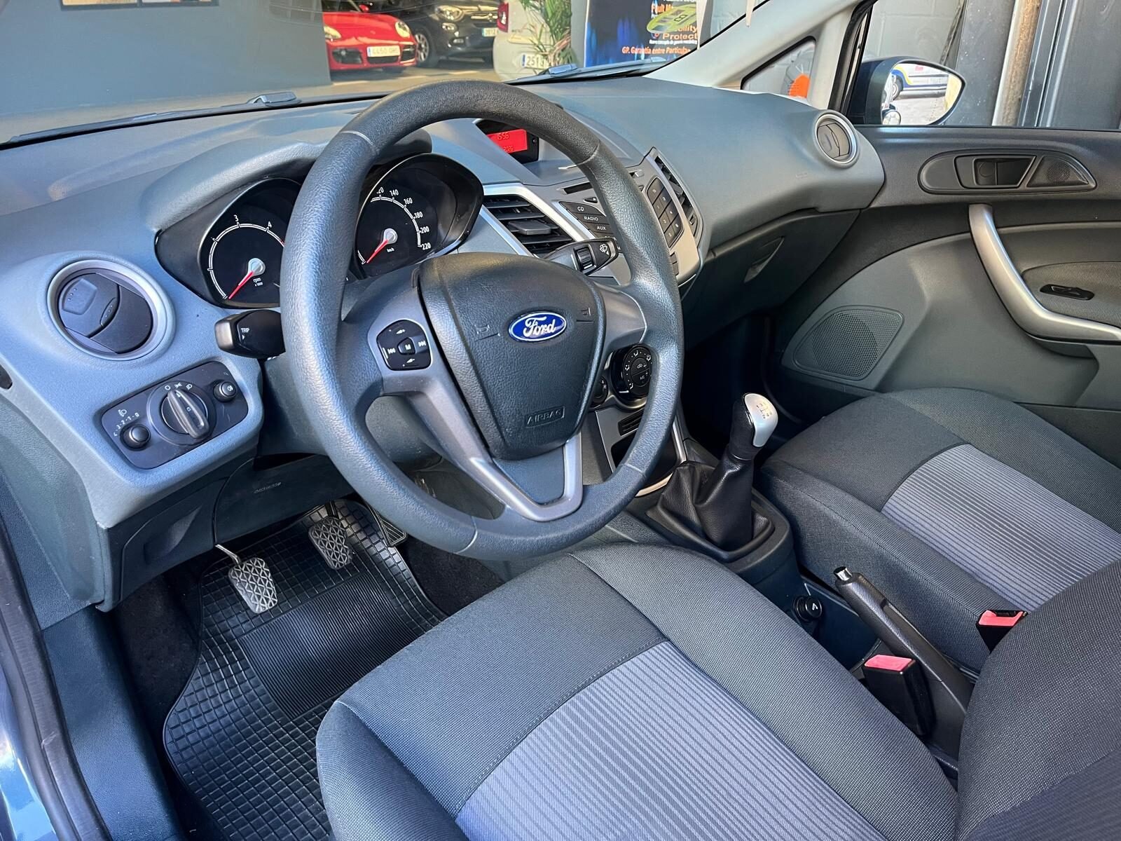 FORD FIESTA 1.4