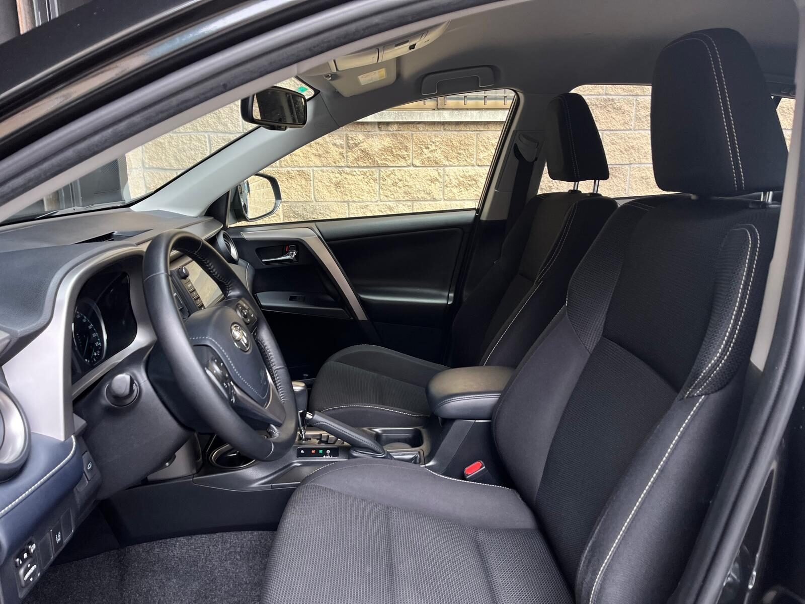 TOYOTA RAV4 2.5