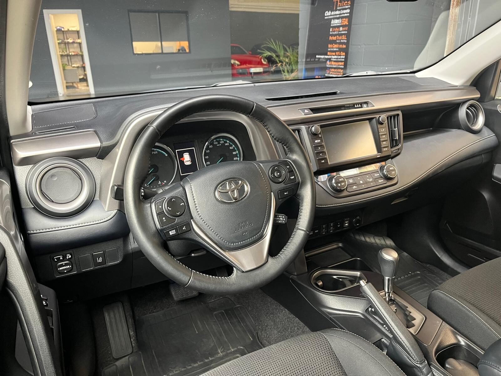 TOYOTA RAV4 2.5